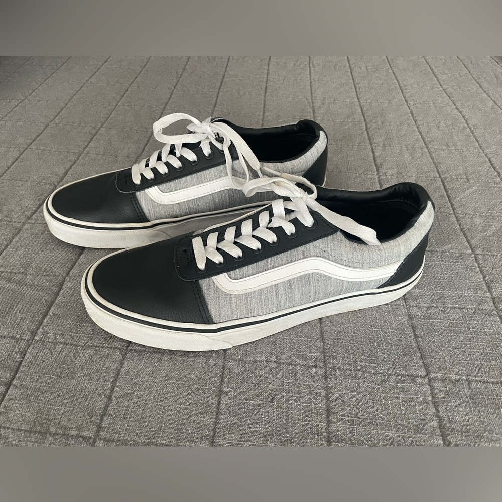 Vans Old Skool Ward low top shoe sneaker Men’s 9.5 507698 black gray